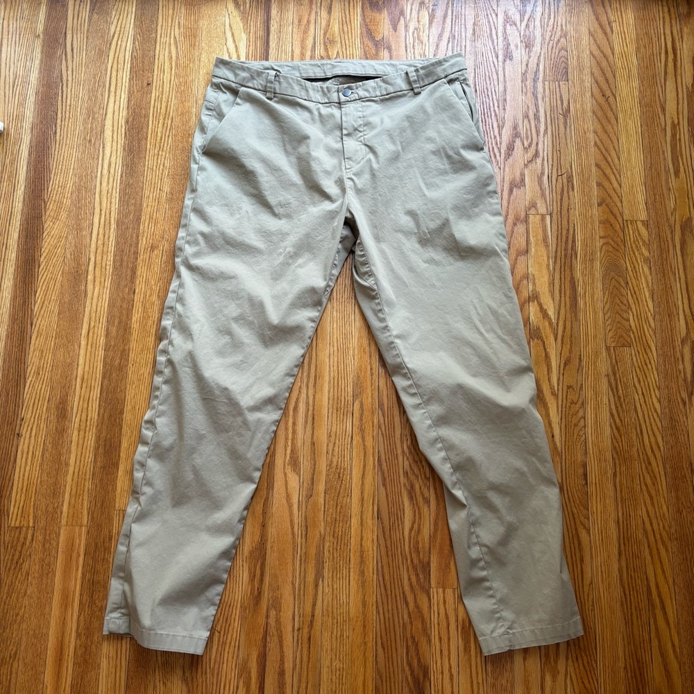 Lululemon Men’s ABC Pants size 38